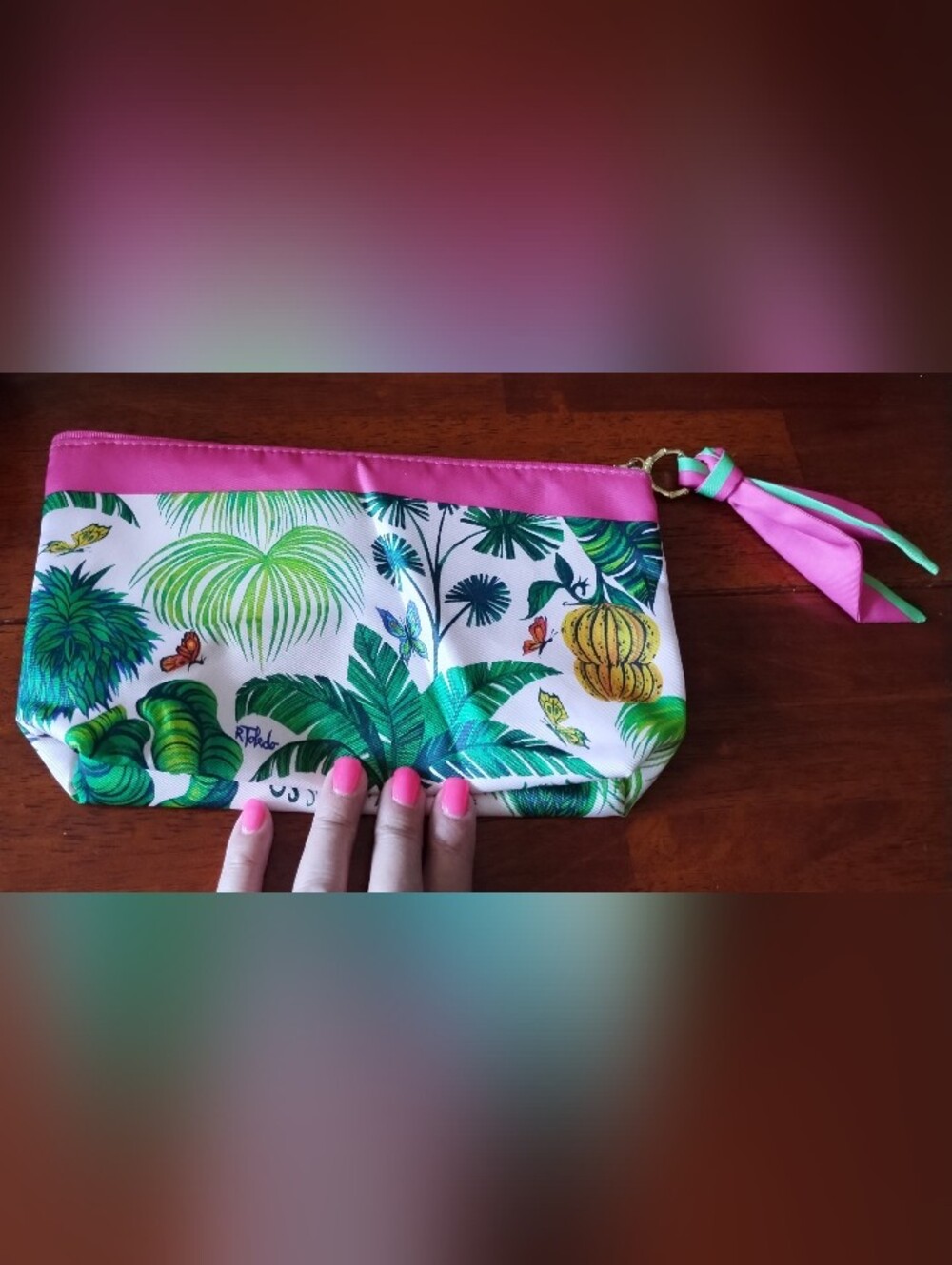 Estee Lauder R. Toledo Pouch - Picture 6 of 6